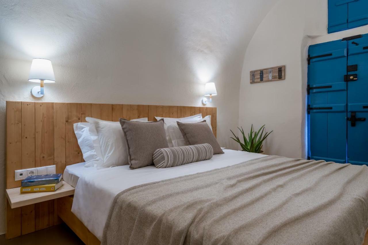 Nalas Suites Emporio  Экстерьер фото